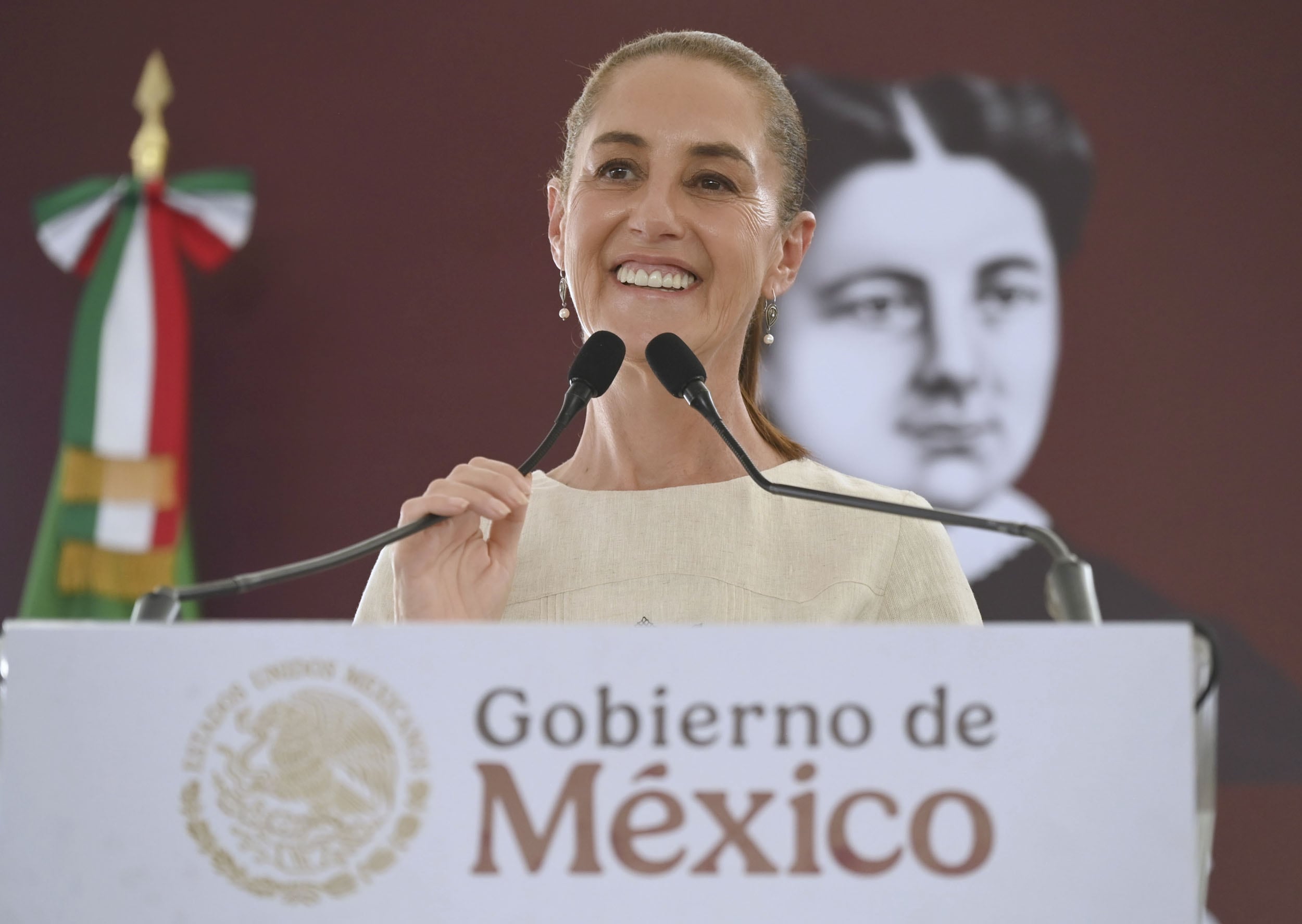 Sheinbaum recorre hospitales de Yucatán, mientras IMSS y sindicato mantienen mesas de diálogo con miras a mejores condiciones laborales