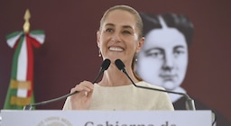 La Mañanera de la presidenta Claudia Sheinbaum hoy 19 de octubre: Zoé Robledo permanece en el IMSS, seguridad y reclutamiento forzado, César Jáuregui