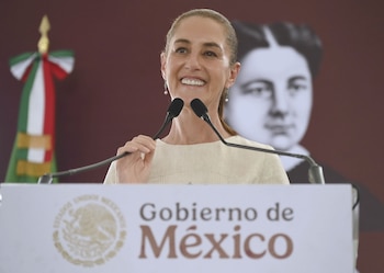 Sheinbaum recorre hospitales de Yucatán, mientras IMSS y sindicato mantienen mesas de diálogo con miras a mejores condiciones laborales. (Foto: Presidencia)