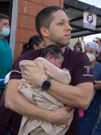 Los pacientes de cuidados intensivos no fueron trasladados porque la movilización implicaba un riesgo mayor para sus vidas - crédito X