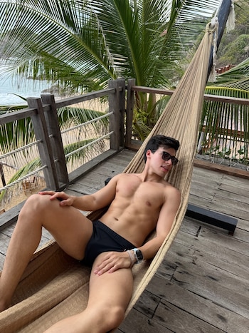 El creador de contenido compartió pantalla con Ariadna Gutiérrez en La casa de los famosos de Telemundo - crédito La Divaza / Instagram