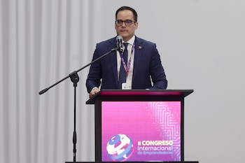 Calixto Ortega informó que Venezuela realizó intercambios técnicos con socios e instituciones financieras internacionales sobre la deuda externa. (EFE/ARCHIVO)