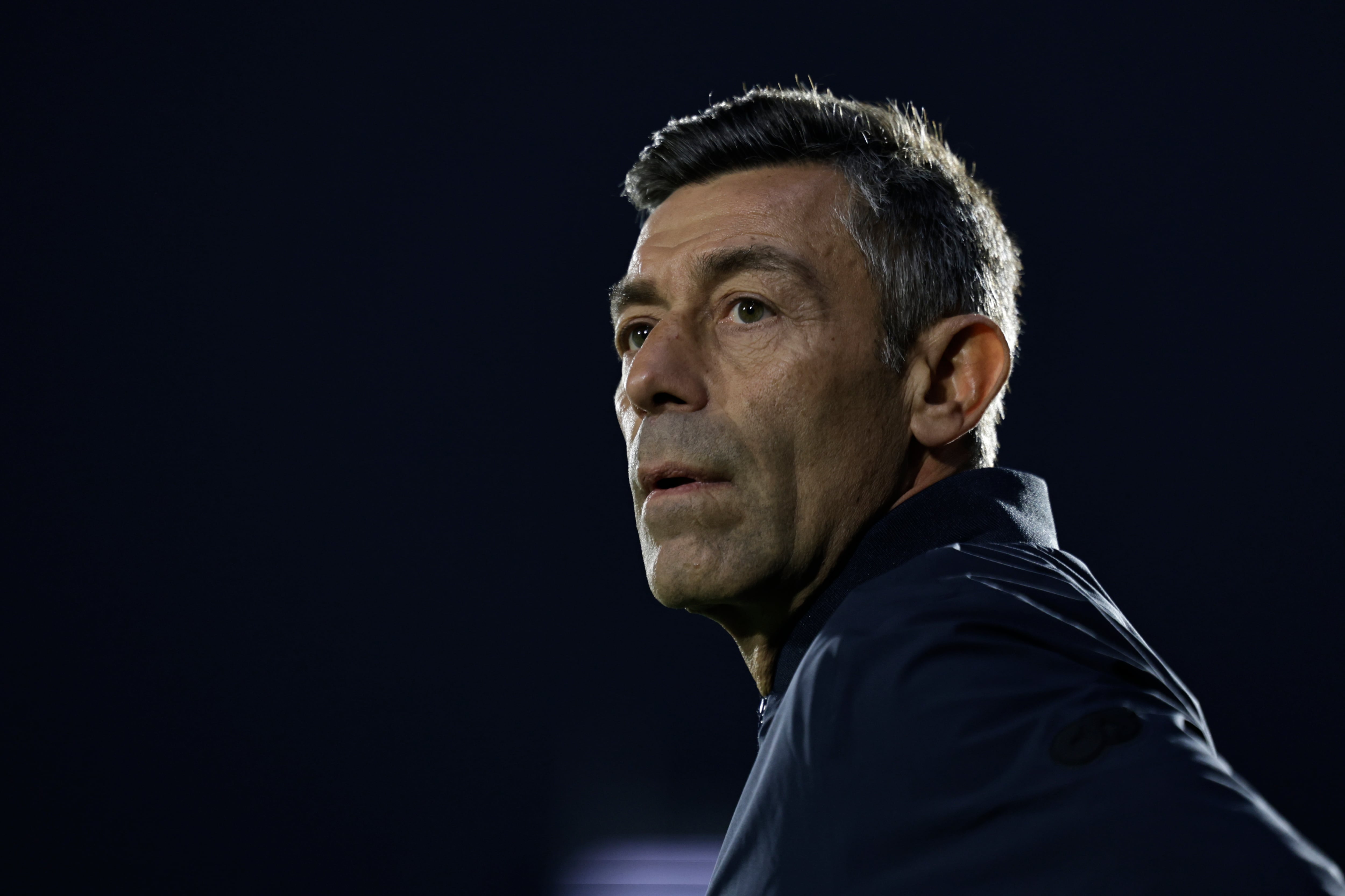 Fotografía de archivo donde aparece el entrenador Pedro Caixinha. (EFE/ Isaac Fontana)