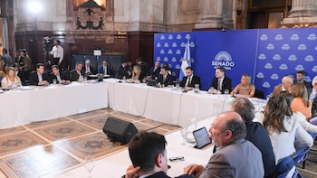 Jubilaciones y deuda, los dos rubros que más se adelantaron en las partidas para este año antes del Presupuesto 2027