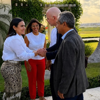 La visita de Gianni Infantino a República Dominicana coincide con la crisis política en la FIFA y con pedidos para que deje el cargo.