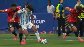 Qué es el APP, la regla que aplicó el VAR para anular el gol de Egipto ante Argentina en el Mundial