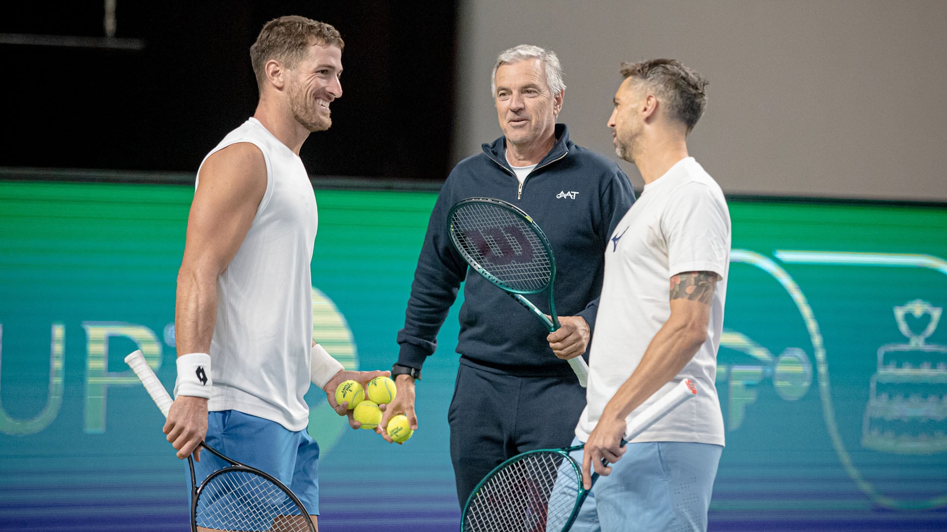El equipo argentino realizó una nueva sesión de entrenamiento en la cancha cubierta del Gijang Gymnasium, ajustando detalles de cara a la serie de Copa Davis (Crédito: Prensa AAT)