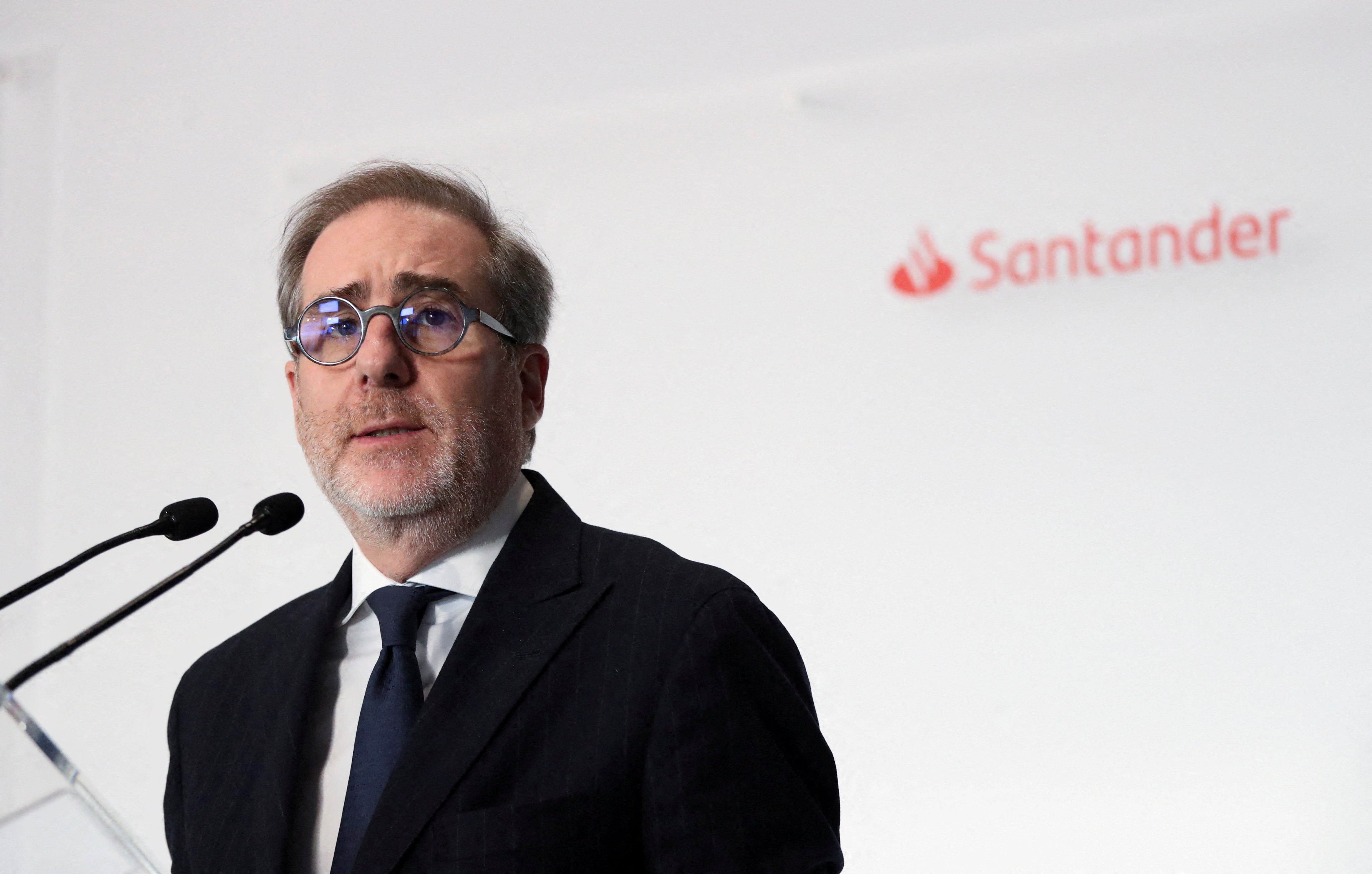 Héctor Grisi, CEO del Banco Santander (REUTERS/Violeta Santos Moura/File Photo)