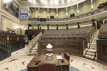 22/04/2026 El hemiciclo vacío antes de una sesión plenaria en el Congreso, a 22 de abril de 2026, en Madrid (España). El pleno del Congreso debate sobre la gobernabilidad de España con preguntas por parte de los diferentes grupos parlamentarios a los miembros del Consejo de Ministros.
POLITICA
Jesús Hellín - Europa Press