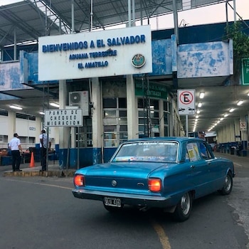 Cruce fronterizo de El Salvador