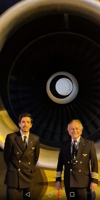 Guillermo Masnata hijo junto a