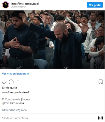 Dani Alves en un acto