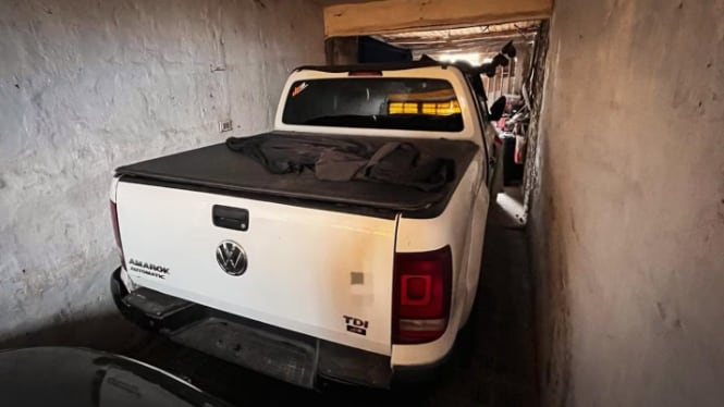 La camioneta Volkswagen Amarok secuestrada durante el procedimiento quedó a disposición de la Fiscalía que investiga la causa