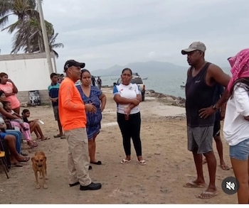 Equipos del Sinaproc, Bomberos, Policía Nacional y embarcaciones particulares participan en la búsqueda de los tres jóvenes desaparecidos en Punta Chame y Playa Canadian. Tomada de Instagram
