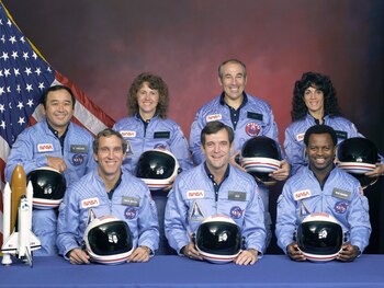 La tripulación del Challenger. Delante,