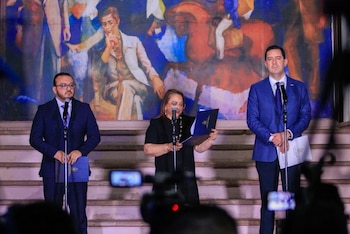 Autoridades del Congreso Nacional de Honduras participaron en el proceso de diálogo con el gremio magisterial. (Foto: Presidencia de Honduras)