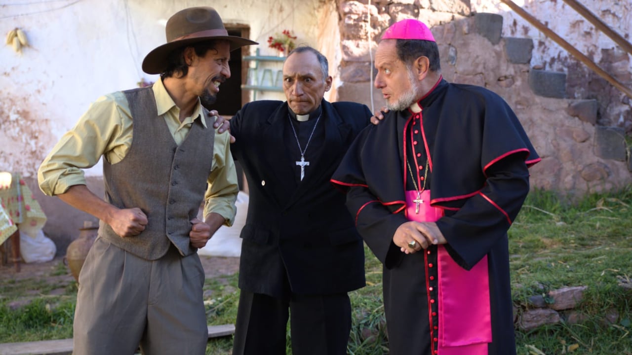 'Santidad', dirigida por Rodolfo Espinoza Ríos, plantea una comedia sobre fe, poder y juicio moral en un pueblo andino.