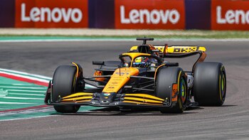 McLaren encabeza en Imola unos