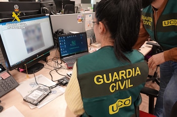 Imagen de agentes de la