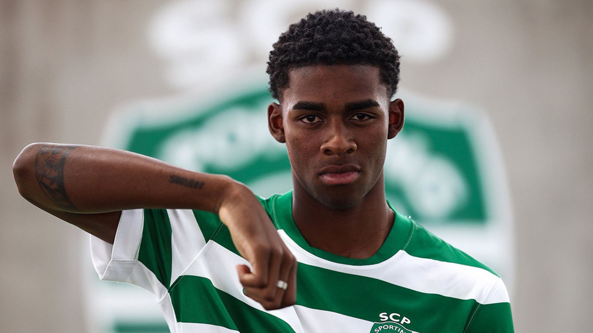 Víctor Guzmán cumplió el sueño europeo. - Crédito: Sporting Lisboa