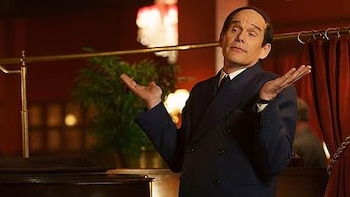 La película Luna Azul representa