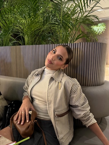 Sheila se mantiene al margen de la polémica, enfocada en su crecimiento personal y recibiendo tanto apoyo como bromas por la situación - crédito @sheilafgandara/ Instagram
