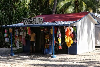 Establecimientos comerciales en Jonhnny Cay