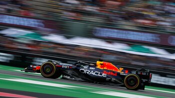 Verstappen repite mejor tiempo en