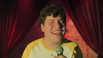 Ojitos de Huevo anuncia stand-up y concurso de chistes en CDMX: fecha y precio para ver al comediante de Netflix