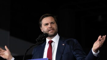 El senador Vance, compañero de