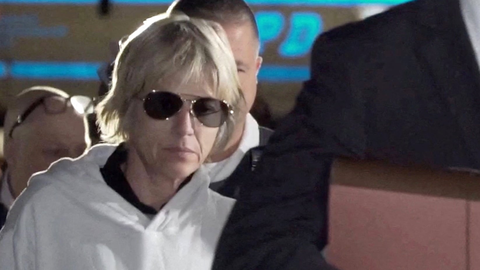 Selma Blair quedó libre con fianza tras presunta agresión en vuelo de Delta