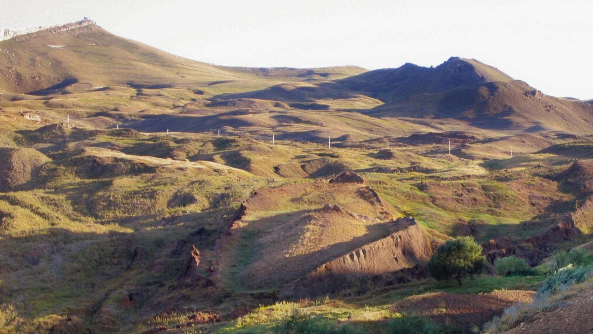Un equipo de arqueólogos inició perforaciones en la formación Durupnar para verificar si el terreno alberga restos del Arca de Noé (Wikimedia Commons)