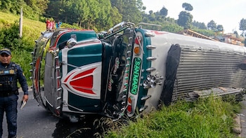 Volcó un autobús extraurbano y dejó al menos 20 heridos en Guatemala