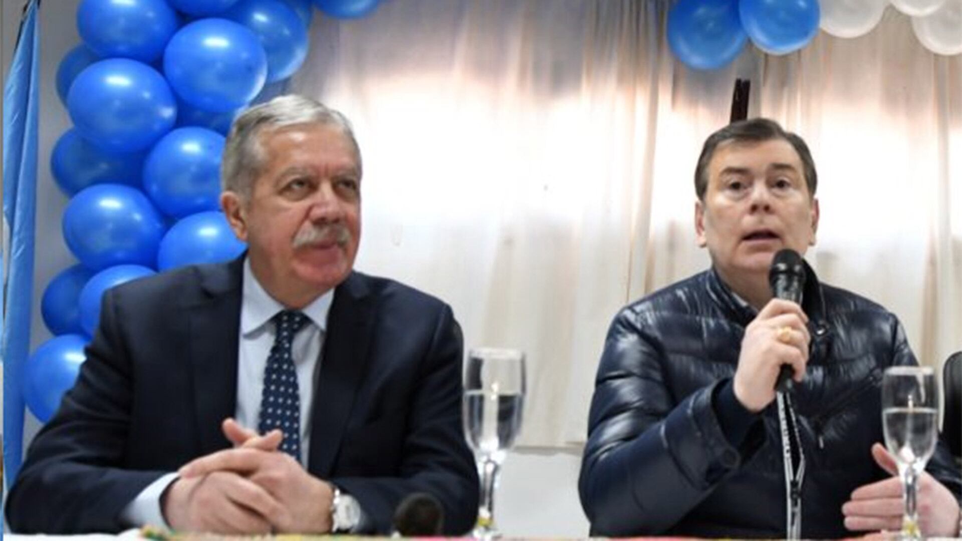 Elías Suárez (izquierda) y Gerardo Zamora (derecha), en un acto institucional