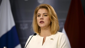 Dimite la primera ministra de Letonia tras la polémica por el impacto de varios drones ucranianos