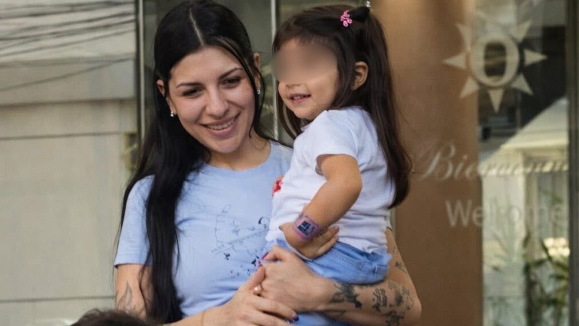 Cazzu revela experiencia paranormal en su casa junto a su hija Inti -  Infobae