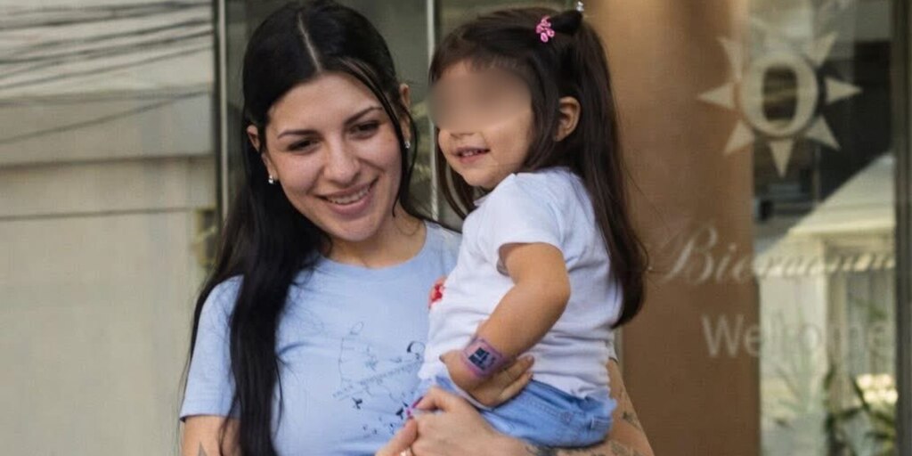 Cazzu ignora demanda de Christian Nodal y sube nuevas fotos de Inti - Infobae