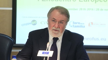 Aznar y San Gil presentan