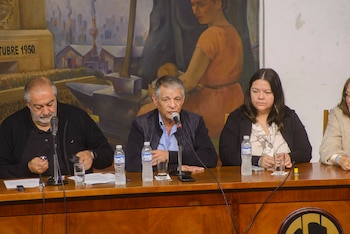 Octavio Argüello habla durante el