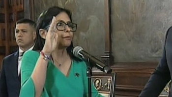 Delcy Rodríguez es investida como