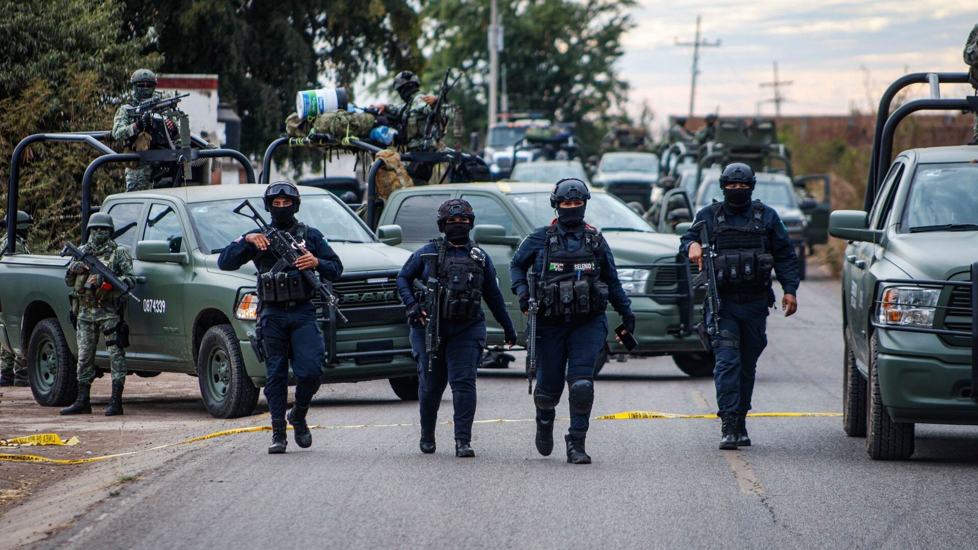 El enfrentamiento armado en La Paz deja dos muertos, incluido un agente de investigación, y desata un amplio operativo de seguridad. (Cuartoscuro/ José Betanzos Zárate)