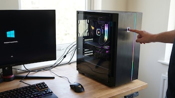 ¿Es malo apagar el PC desde el botón físico? Esto es lo que puede ocurrir con tu disco duro