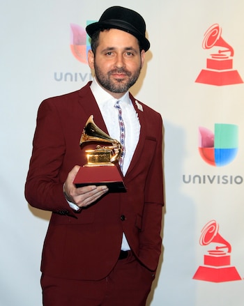 En la imagen, el músico puertorriqueño Eduardo Cabra. EFE/Mike Nelson/Archivo