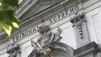 El Gobierno señala que suspender la regularización afectaría a los migrantes interesados y "al interés general"