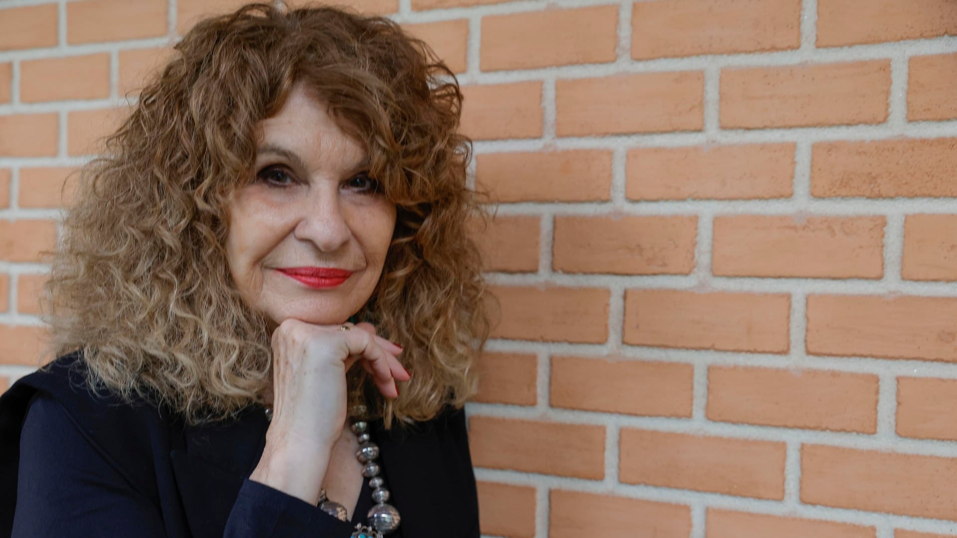 Exiliada en España tras perder la nacionalidad, Belli aborda en su novela 'Un silencio lleno de susurros' el tema de la traición y la desilusión revolucionaria