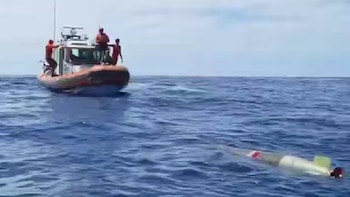 Pescadores de Ensenada buscaban marlín y se toparon con un torpedo que alertó a la Marina