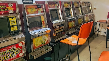 Incautan más de 80 máquinas tragamonedas ilegales en Barranquilla tras operativos contra el juego clandestino