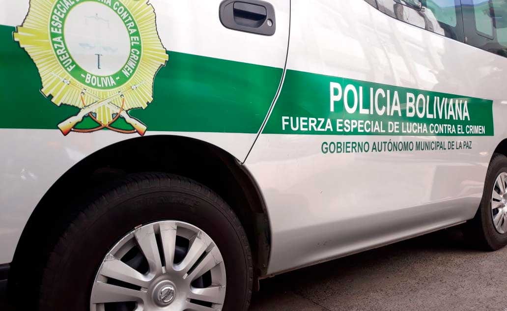 Un vehículo de la Fuerza Especial de Lucha Contra el Crimen (Felcc) de Bolivia.