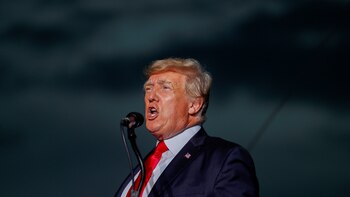 Donald Trump le iniciará una demanda legal a los CEO de Twitter y Facebook