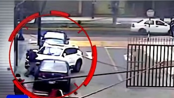 La Molina: hombre destrozó a pedradas una camioneta porque estaba mal estacionada